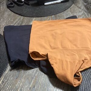 SKIMS mid core sculpting thong in 2XL sienna and black onyx